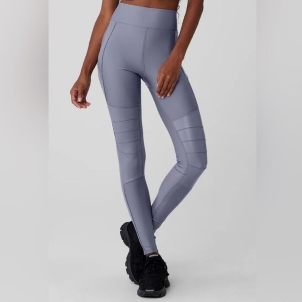 alo Airlift Winter Warm High-Waist Supermoto Leggings size XXS‎ Color Fog